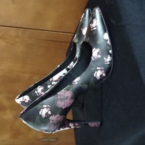 Multi colored floral pumps
